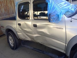 2002 TOYOTA TACOMA, SILVER, PRE-RUNNER, CREW CAB, 2.7L, AT, 2WD.  Z26368